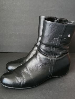 Bosi Black Leather Ankle Booties with Side Zip Size 39 US 8-8.5